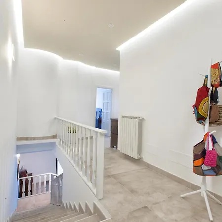 - Domus Franca Villa *